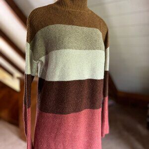 S - Olive & Oak Banded Mock Turtle Neck Sweater